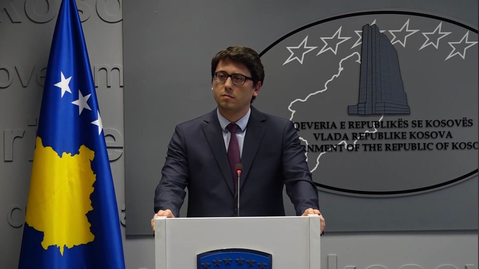 Ministri Murati dorëzon kallëzim penal për shpronësimet e segmentit Kijevë - Zahaq