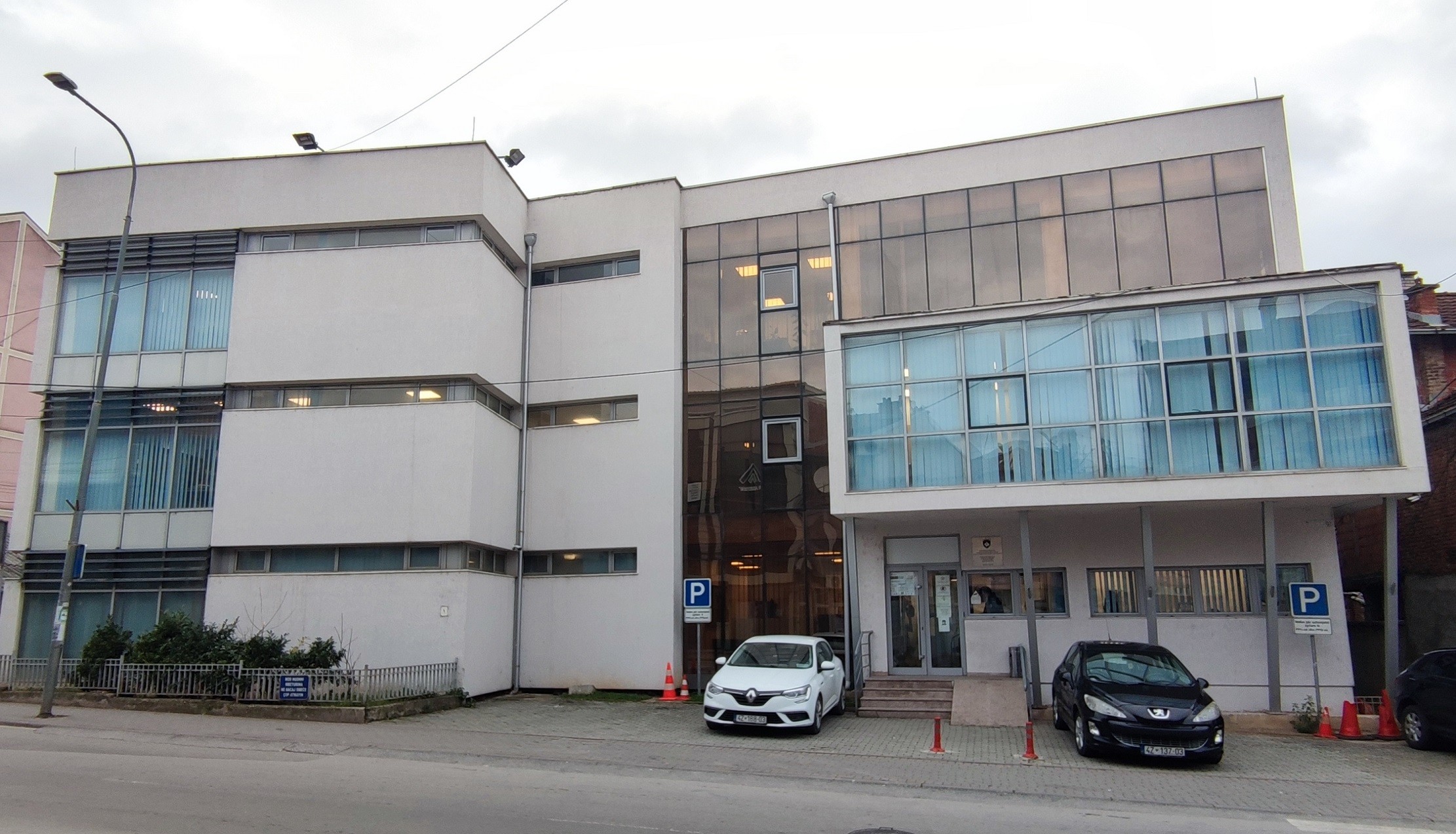 Prokuroria e Prizrenit arreston të dyshuarit për mashtrim me viza pune 