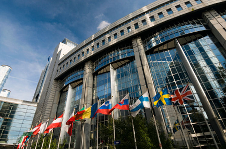 BE ndalon transmetimin e mediave ruse, Russia Today dhe Sputnik