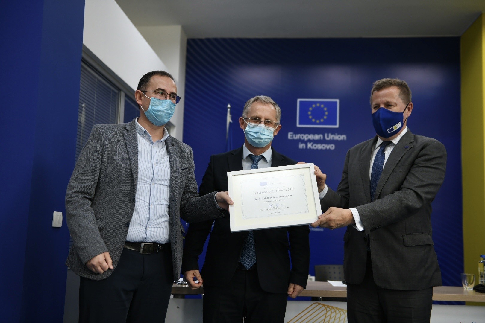 BE i ndan çmimin “Evropiani i Vitit” Shoqatës së Matematikanëve të Kosovës
