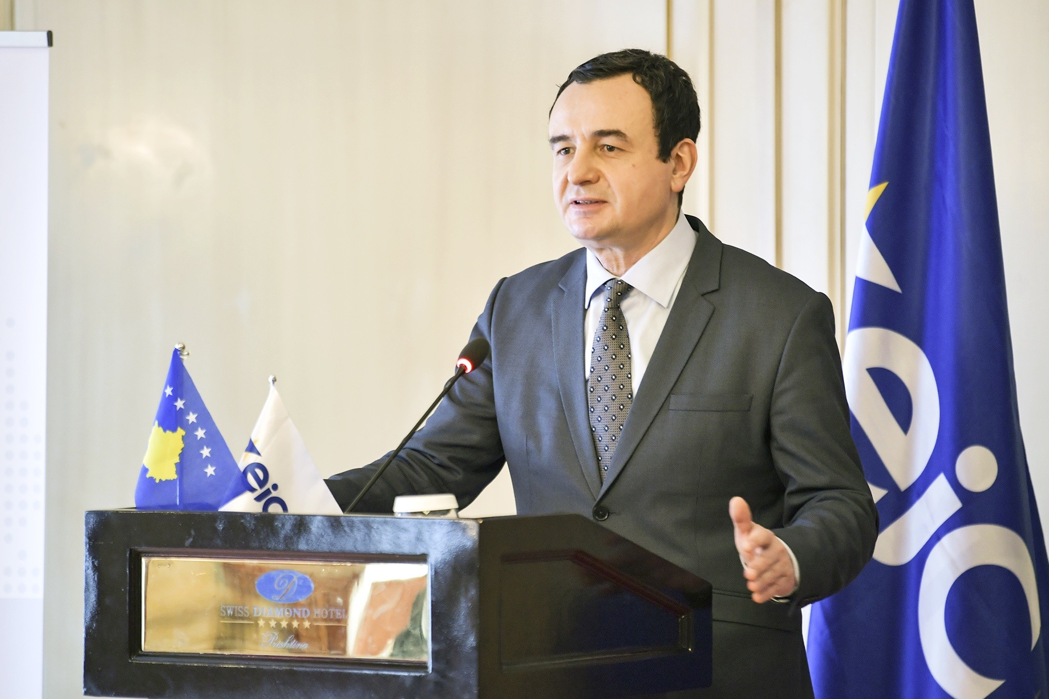 Kryeministri Kurti merr pjesë në tryezën e rrumbullakët me Qeverinë e Greqisë