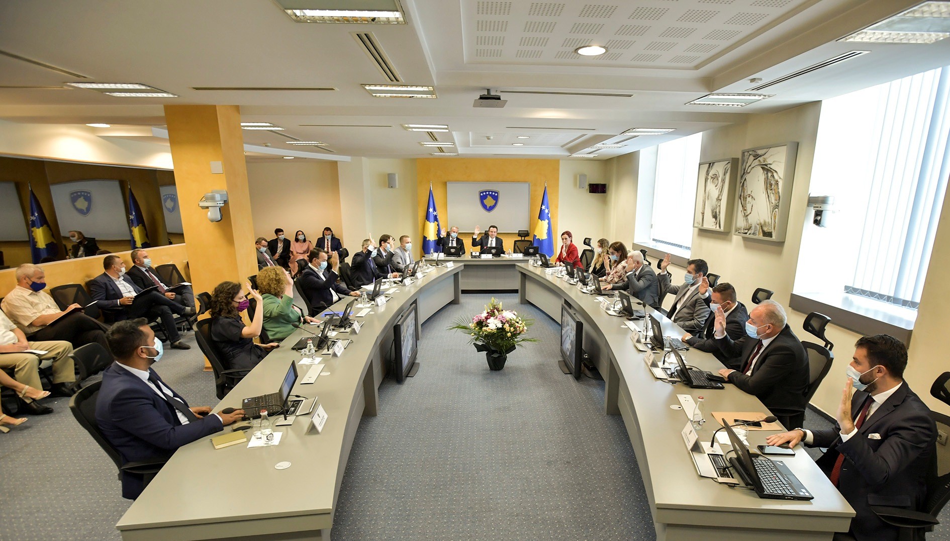 Qeveria miraton projektligjin për Lehtësira doganore Kosovë - Shqipëri