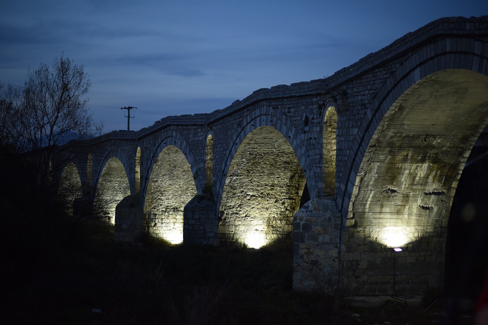Urës së Terzive i kthehet bukuria historike pas rinovimit