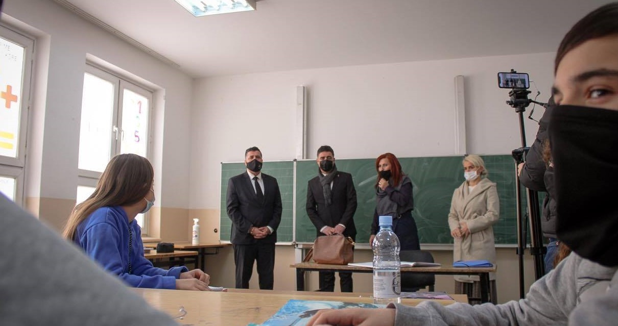 Mësimi në shkollat e Gjilanit po shkon drejt normalizimit 