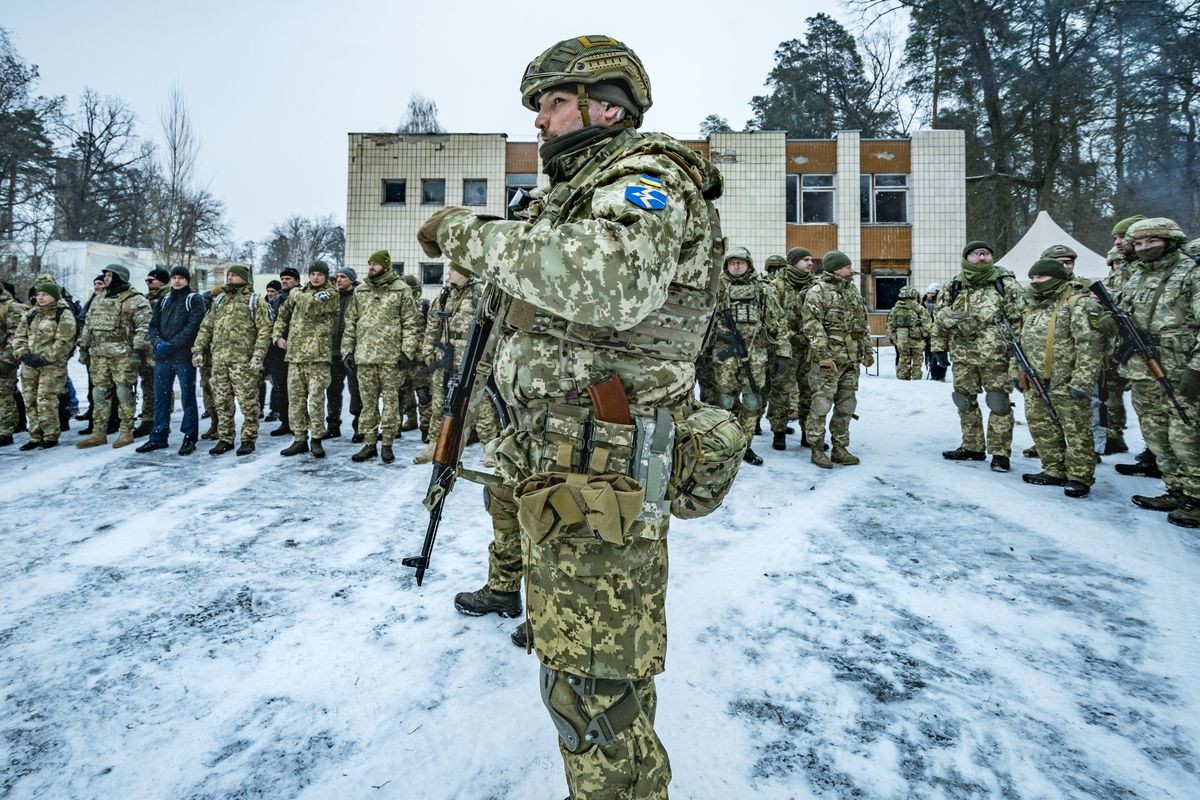 Më shumë 66 mijë ukrainas rikthehen në atdhe për të luftuar kundër Rusisë