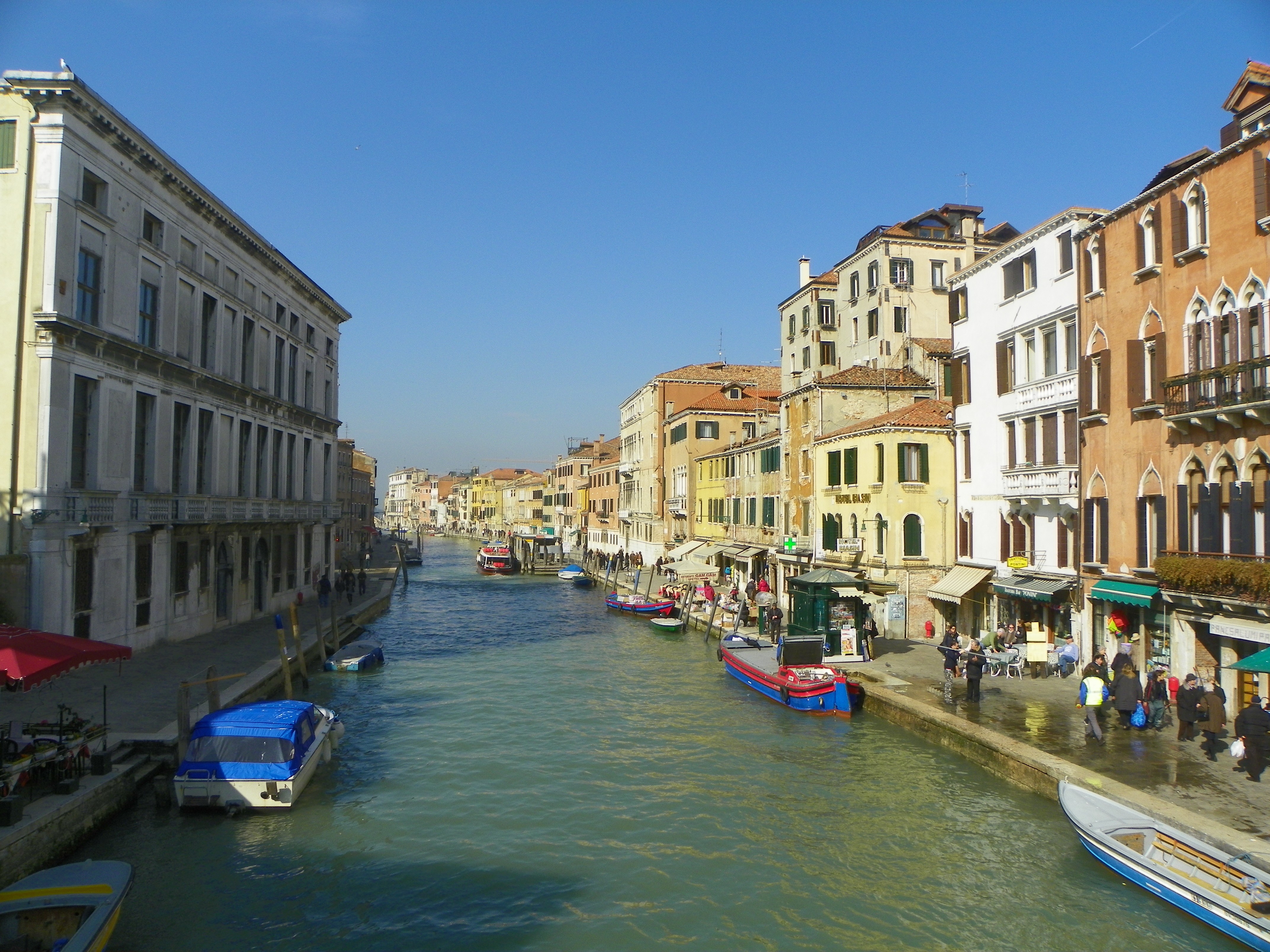 Turistët gjermanë i rikthejnë gjallërinë Venecias pas pandemisë  