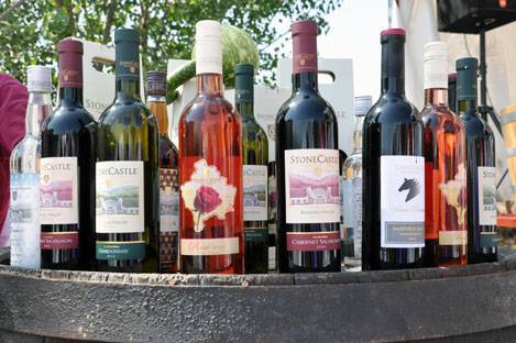 Prodhuesit e verës nënshkruajnë marrëveshje me qytetin e verës së Bordos