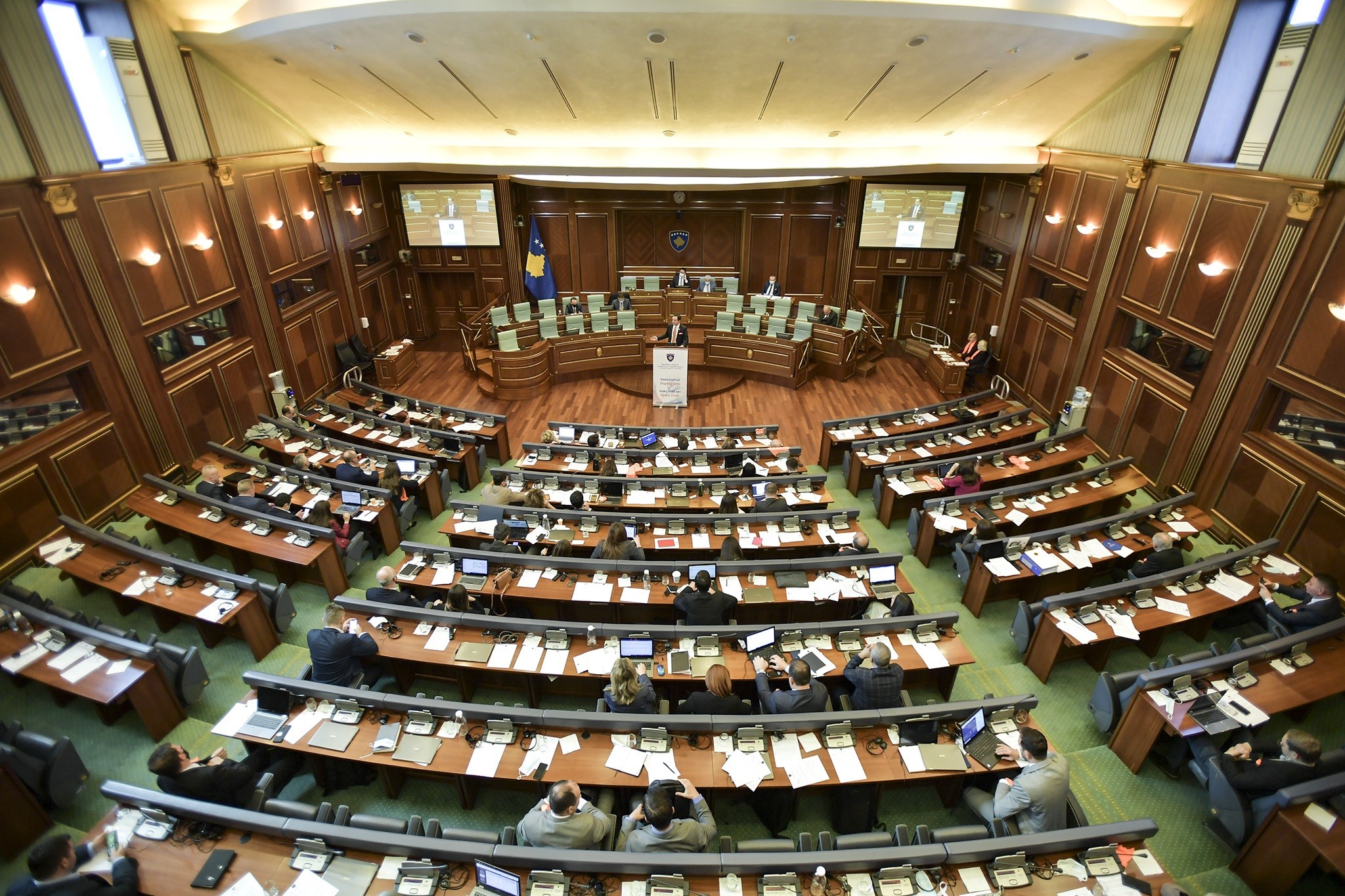 Kuvendi miraton buxhetin prej 2 miliardë e 748 milionë euro për vitin 2022