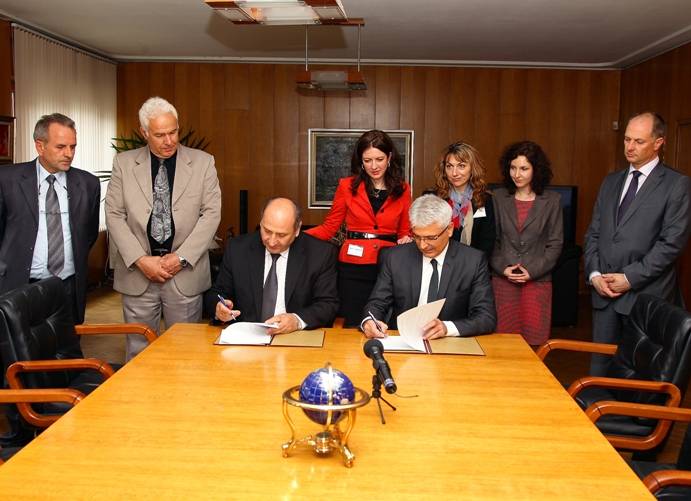 Autoritetit i Konkurrencës i Kosovës dhe i Bullgarisë nënshkrun memorandum bashkëpunimi