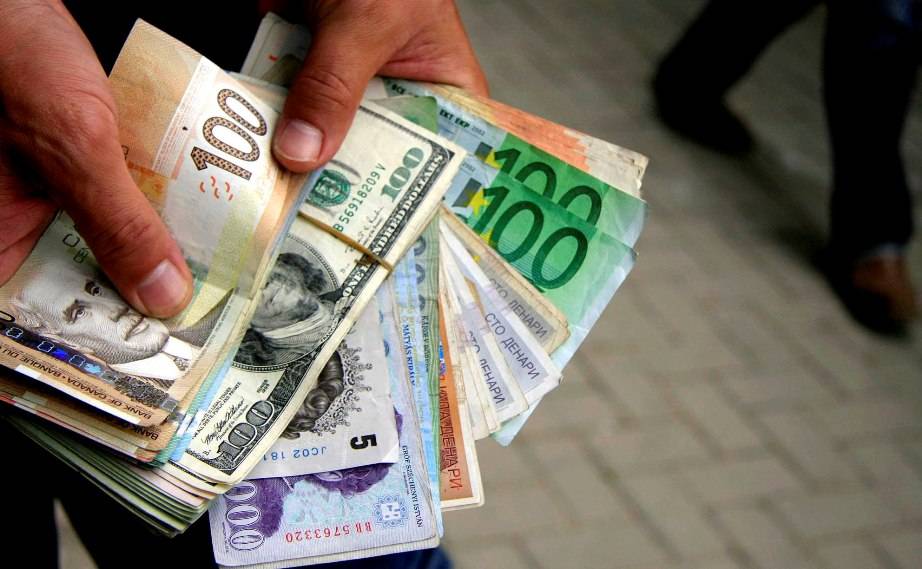 Soros: Vlera e Euros do të barazohet me Dollarin