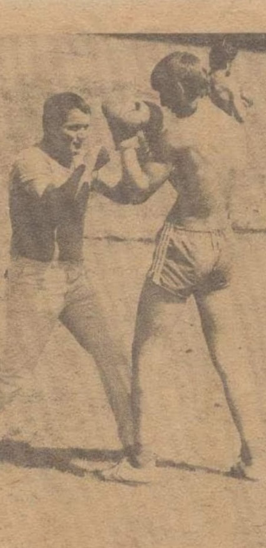 Foto e rrallë e vitit 1980, boksier Tahiraj në stërvitje me trajnerin Nimani