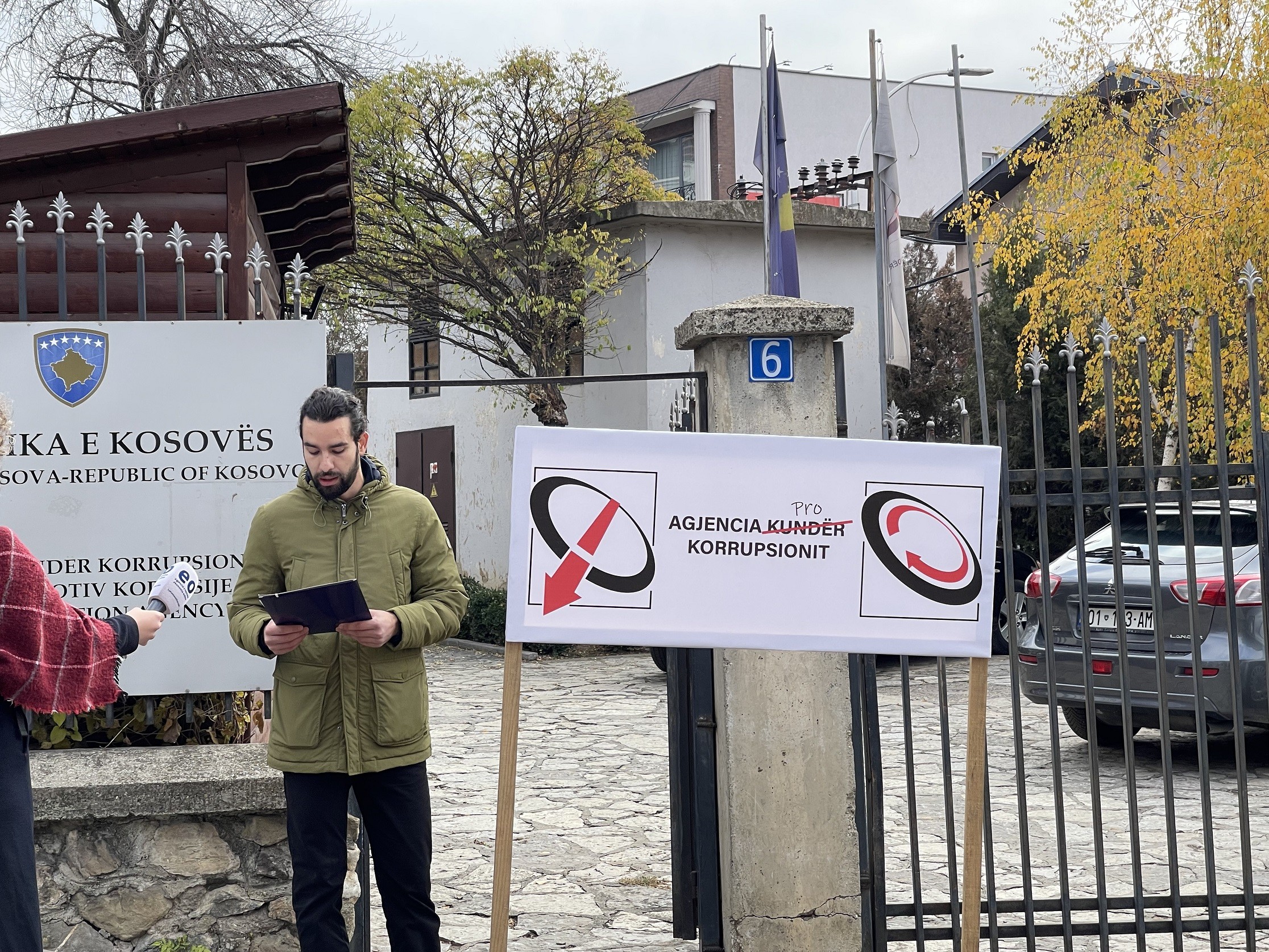 Agjencia Kundër Korruspion i asiston Ujkan Bajrës të punësohet në UP
