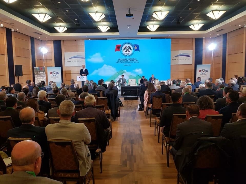 Mbahet konferenca ndërkombëtare e industrisë minerare Shqipëri - Kosovë