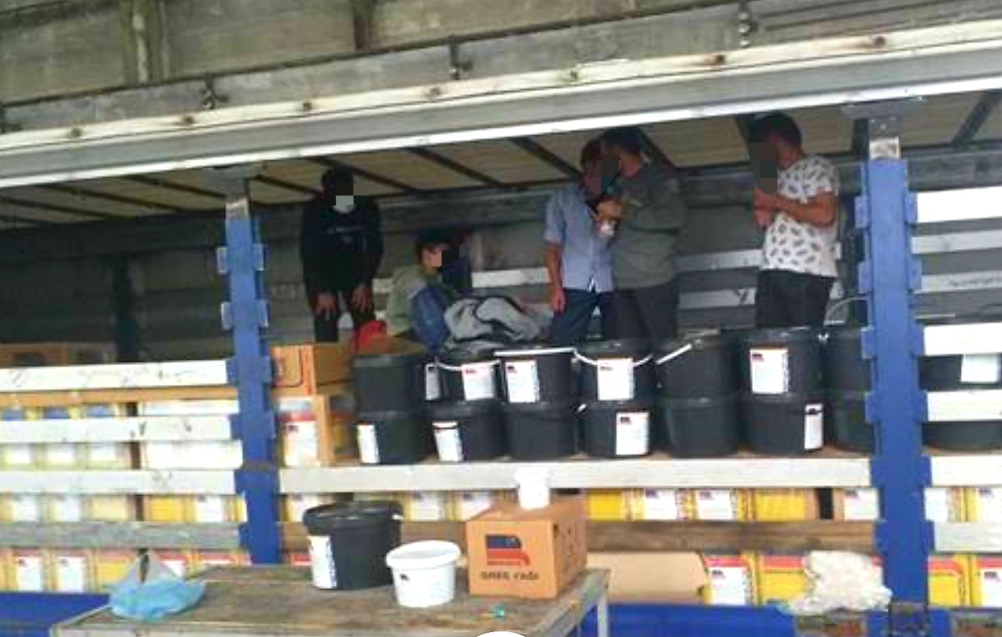 Policia ndalon një rast të kontrabandës me emigrant në Han të Elezit