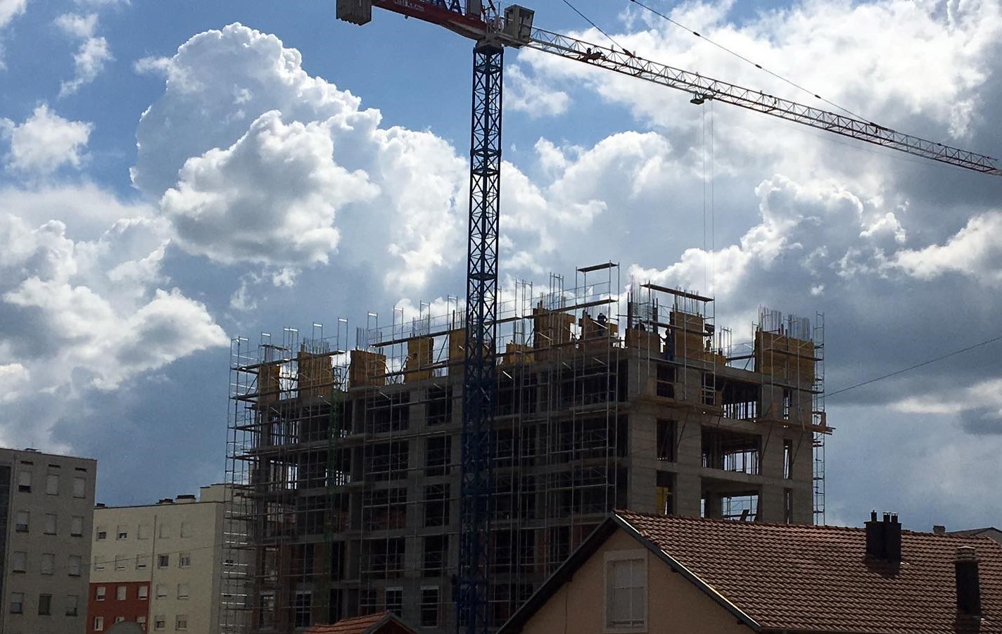 Kosto e ndërtimit në Kosovë pësoi rënie për 0.5 për qind