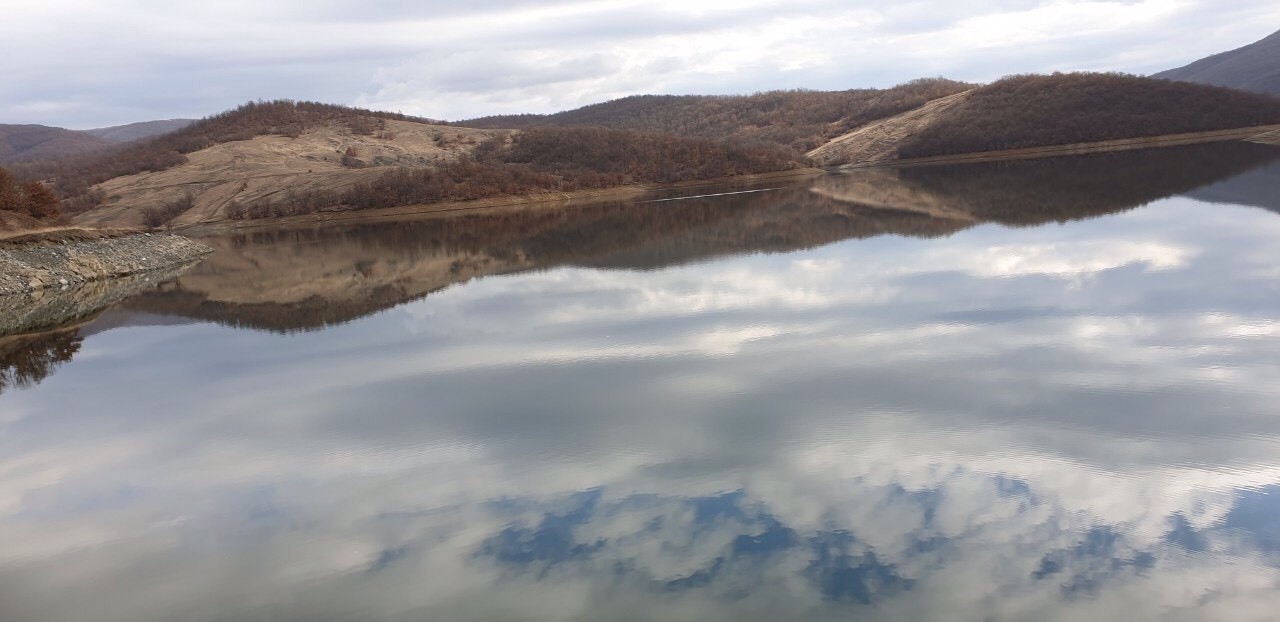 Bie niveli i ujit për 4 metra në liqenet e Badovcit dhe Batllaves 