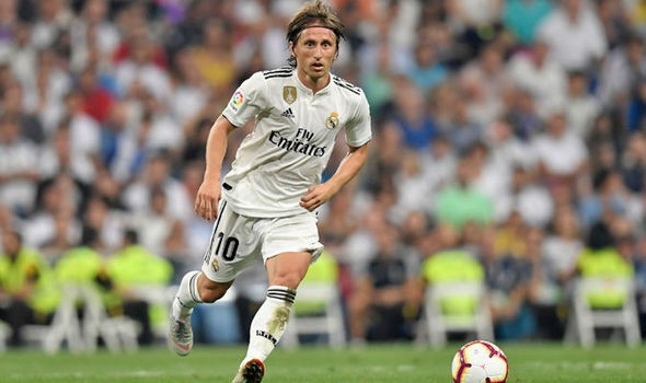 Luka Modriç vazhdon kontratën me Real Madridin