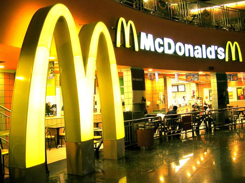 McDonald`s hapë 45 restorante në Rusi