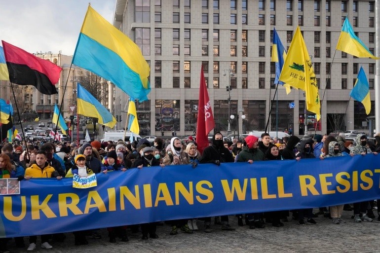 Protesta në Rusi kundër luftës në Ukrainë, arrestohen mbi 700 persona