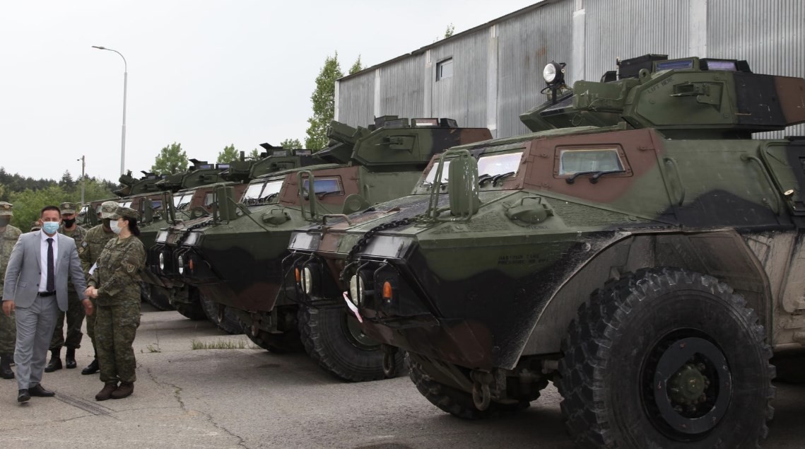 SHBA i dorëzon sot automjete ushtarake të blinduara FSK-së 