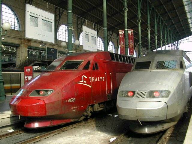 Pushohen nga puna 10.000 nëpunës hekurudhorë në Rumani
