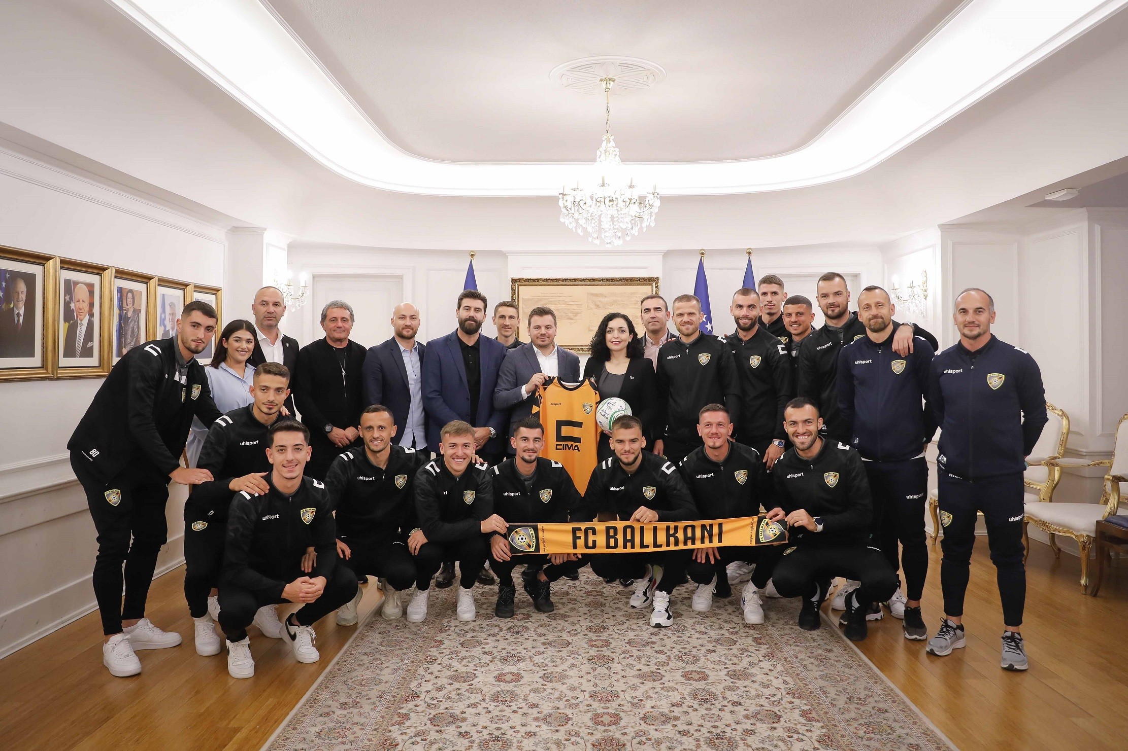Presidentja Osmani priti në takim ekipin futbollistik “Ballkani”