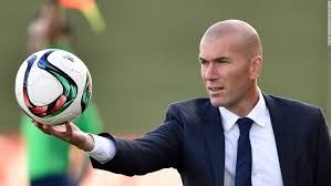 Zidane pritet te larhojet nga Real Madridi